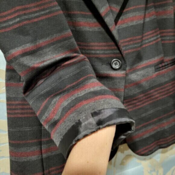 Women's  Burgundy Wine Stripe Blazer Jacket SOHO Apparel  Sz XL - Picture 9 of 12